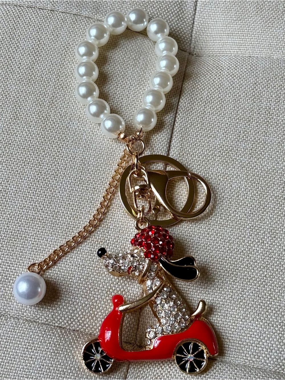Pearl Wristlet Keychain with Dog Red Scooter Charm